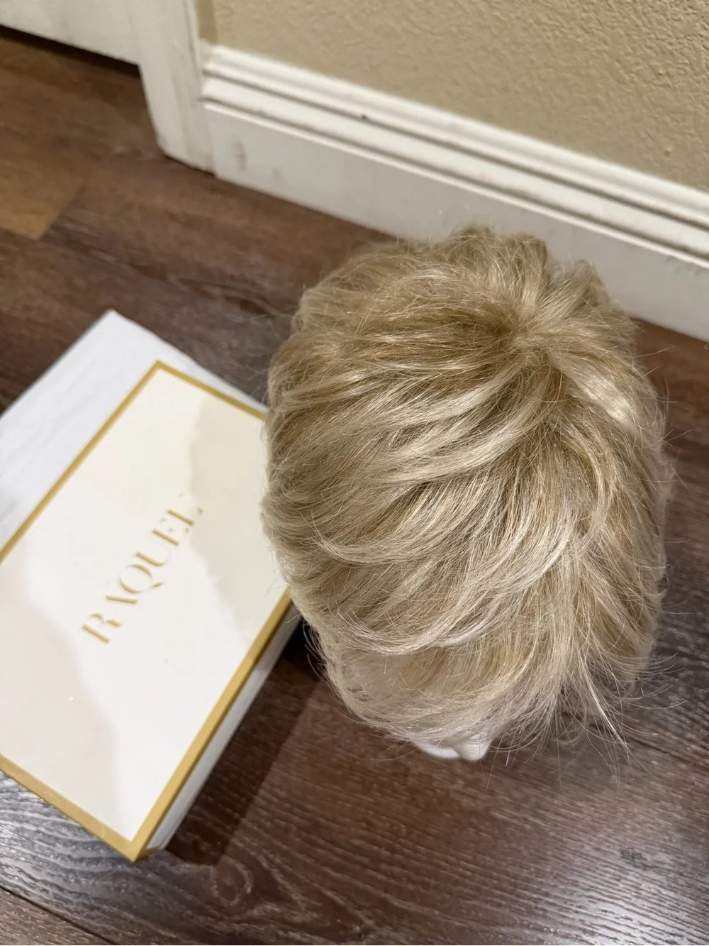 Raquel Welch Glazed Vanilla Short Synthetic Hairpiece - Light Blonde